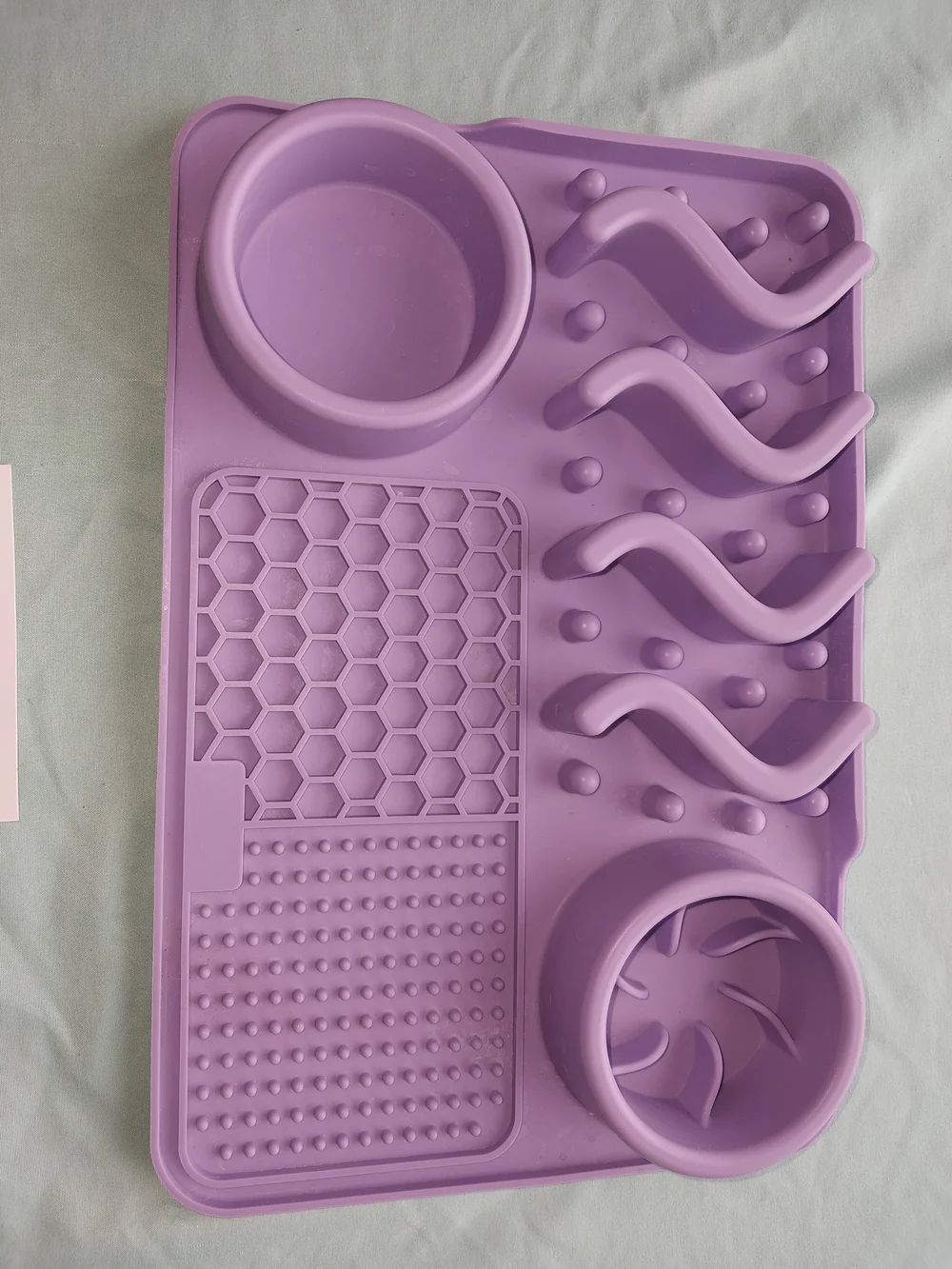 Purple Slow Feeder Lick Mat and Bath Mitt Set - Unbranded